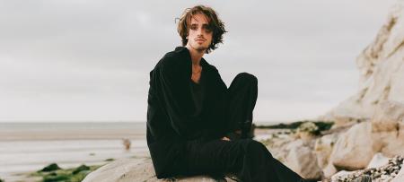 Iskander Moon